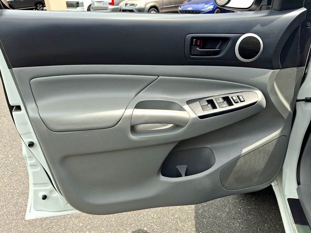 2015 Toyota Tacoma Base V6