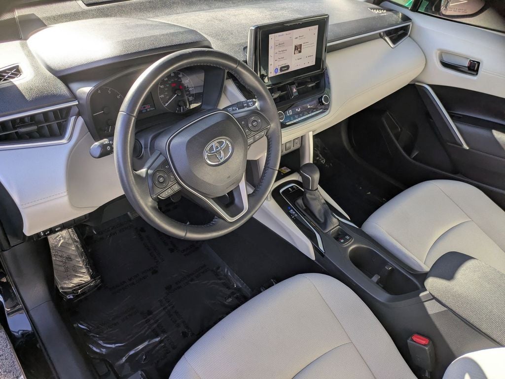 2023 Toyota Corolla Cross LE