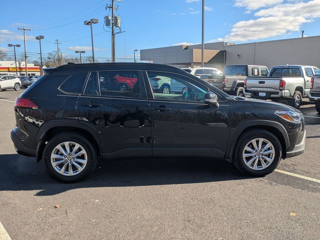 2023 Toyota Corolla Cross LE