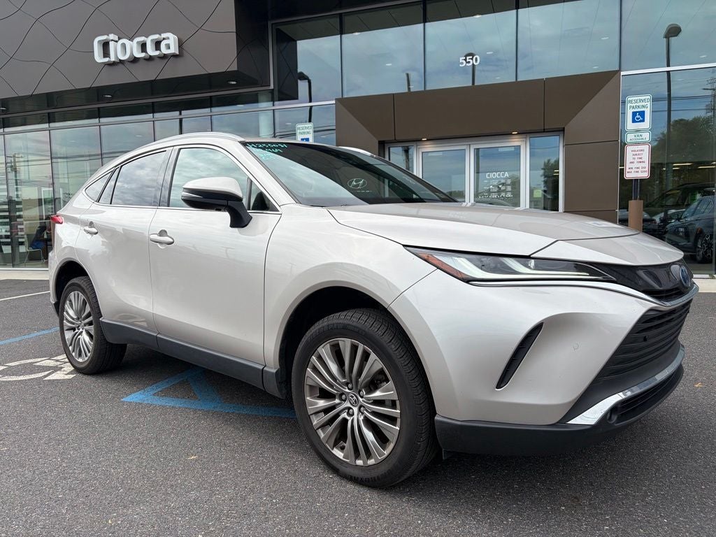 2023 Toyota Venza XLE