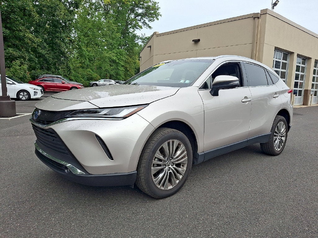 2023 Toyota Venza XLE