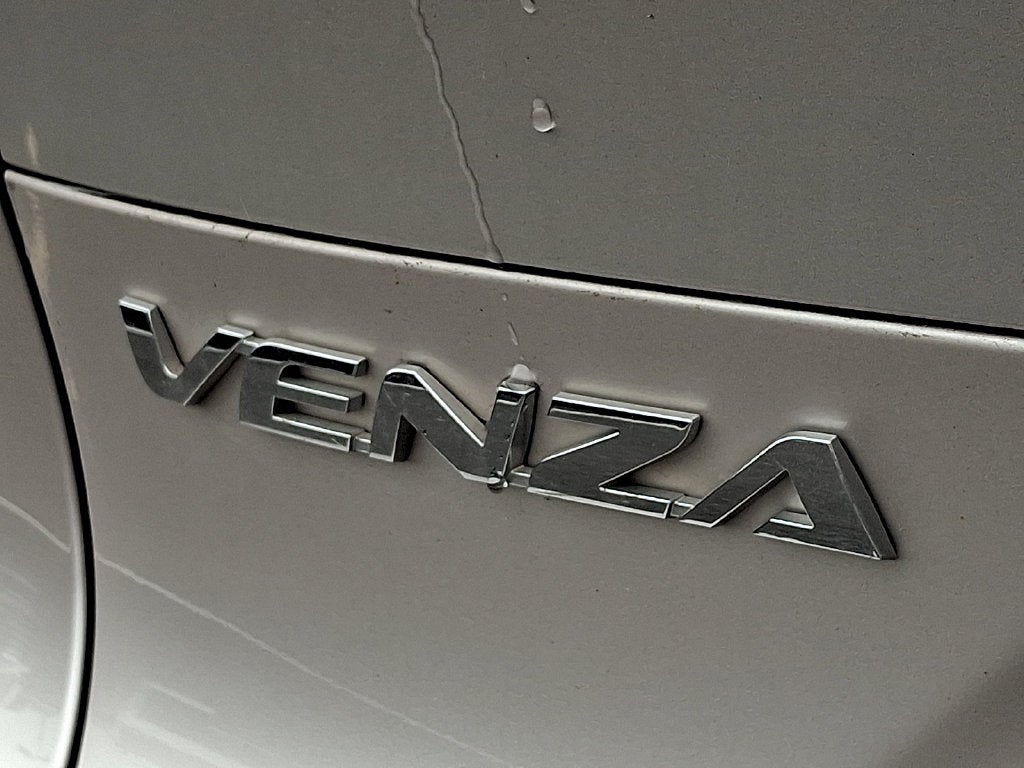 2023 Toyota Venza XLE