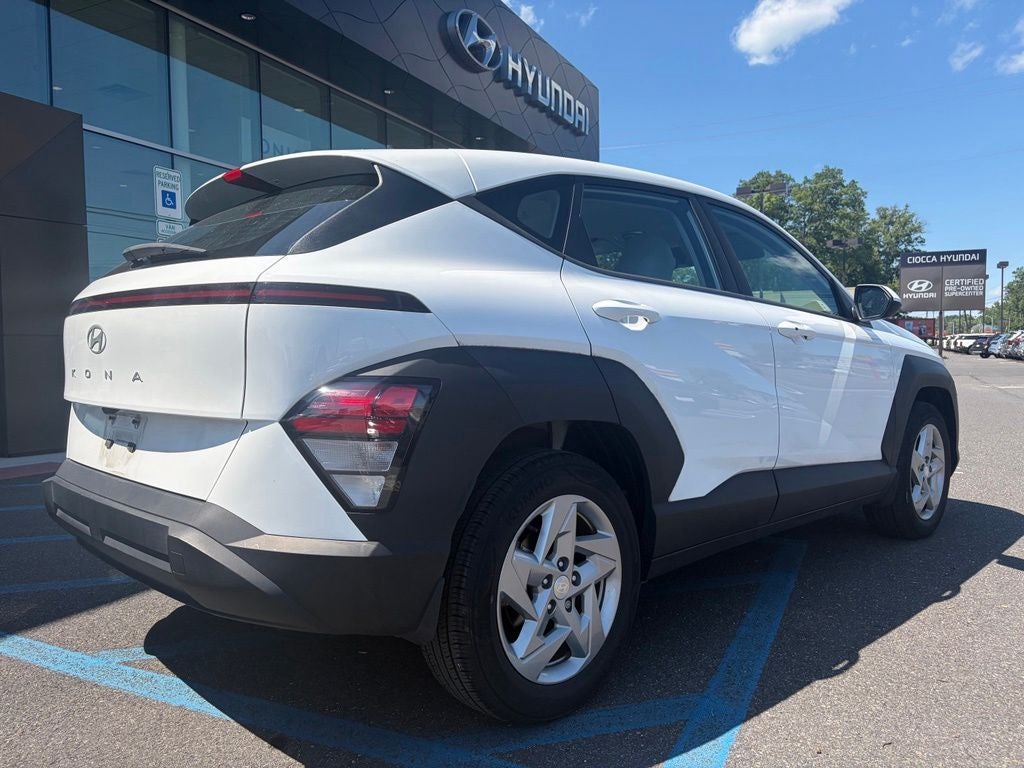 2024 Hyundai Kona SE