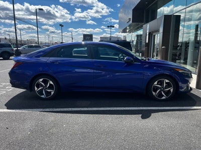 2022 Hyundai Elantra Limited