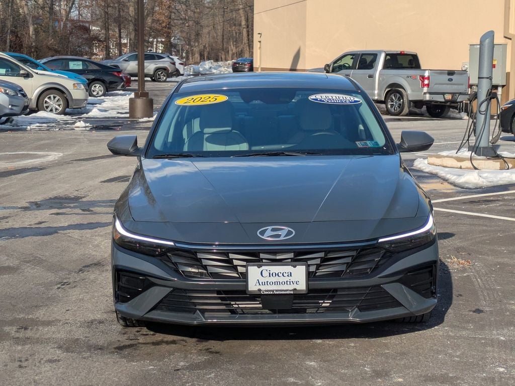 2025 Hyundai Elantra Limited