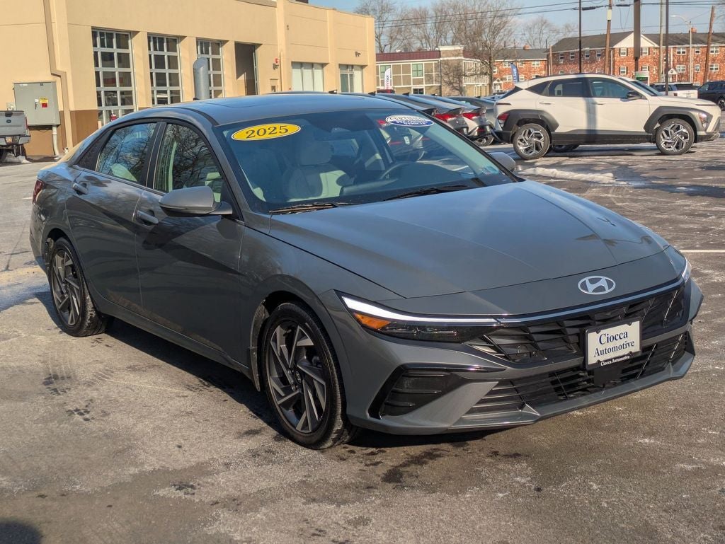 2025 Hyundai Elantra Limited