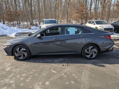 2025 Hyundai Elantra Limited