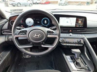 2025 Hyundai Elantra SEL Convenience
