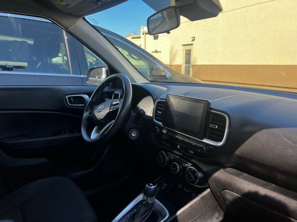 2023 Hyundai Venue SE