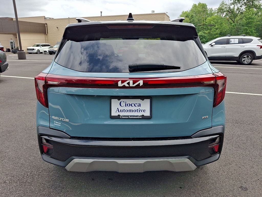 2024 Kia Seltos S