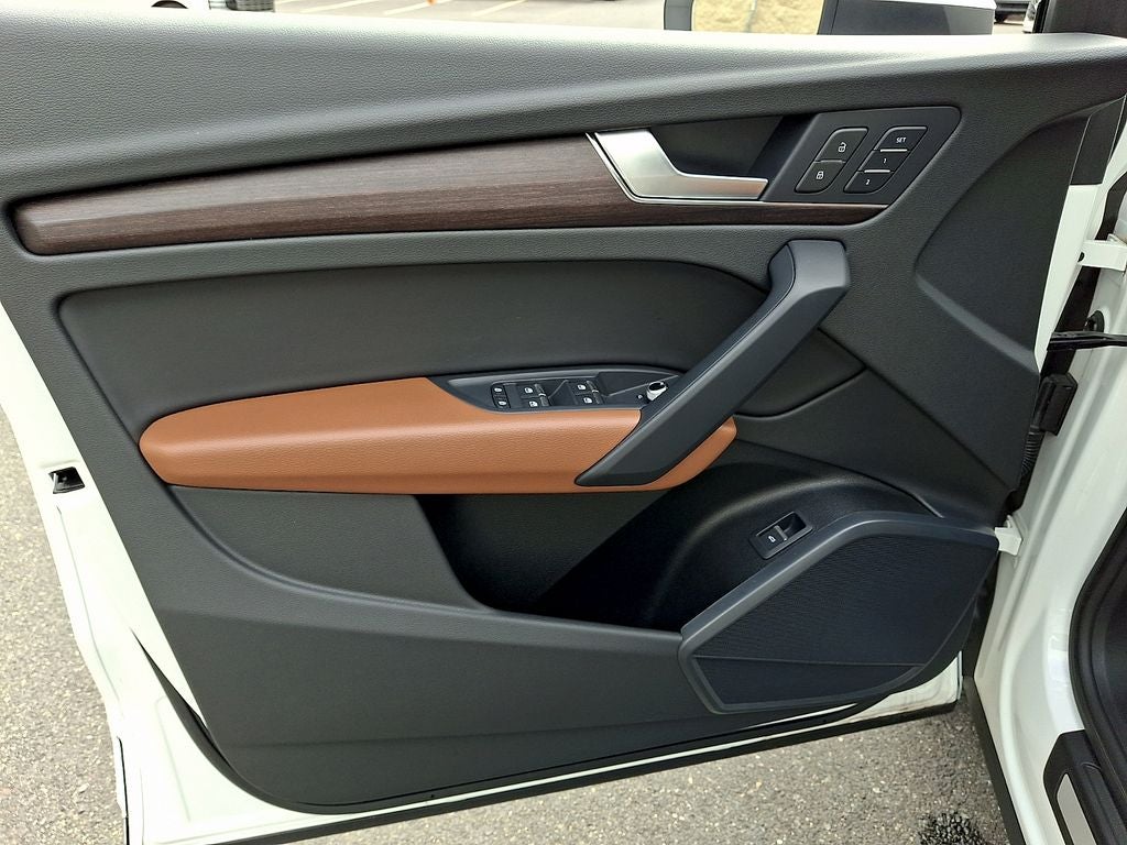 2023 Audi Q5 40 Premium quattro