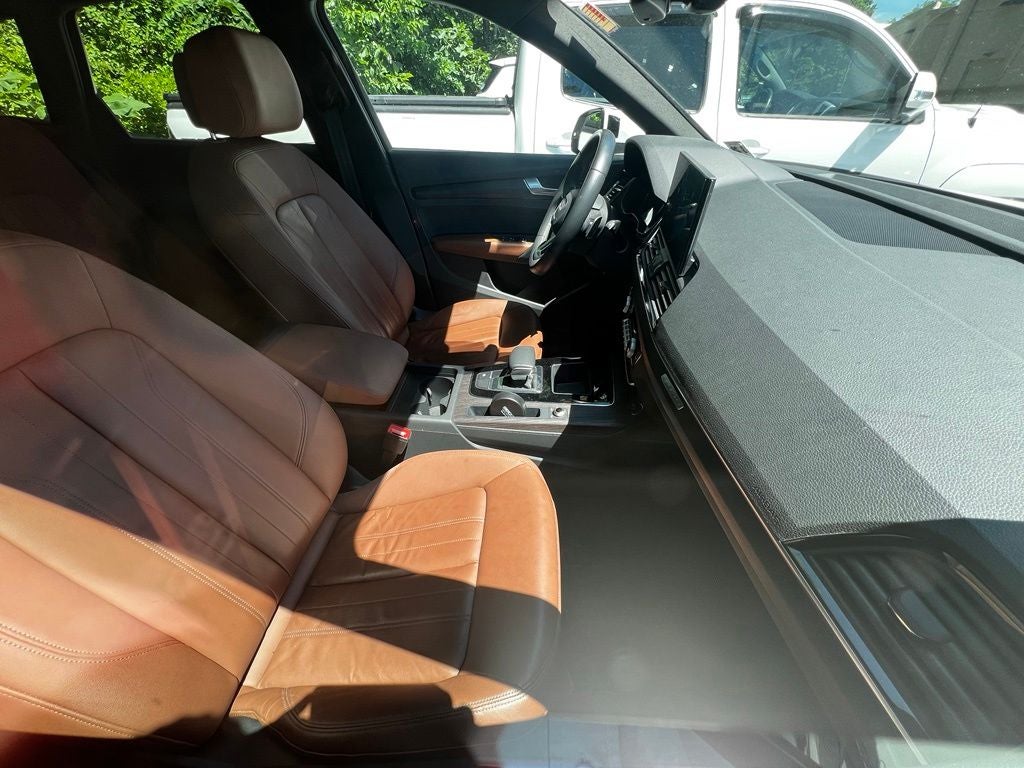 2023 Audi Q5 40 Premium quattro
