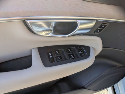 2025 Volvo XC90 B6 Plus 7-Seater 2025.5