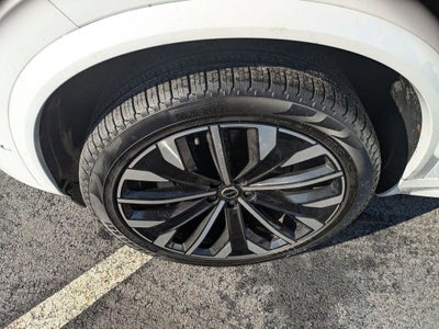 2025 Volvo XC90 B6 Plus 7-Seater 2025.5