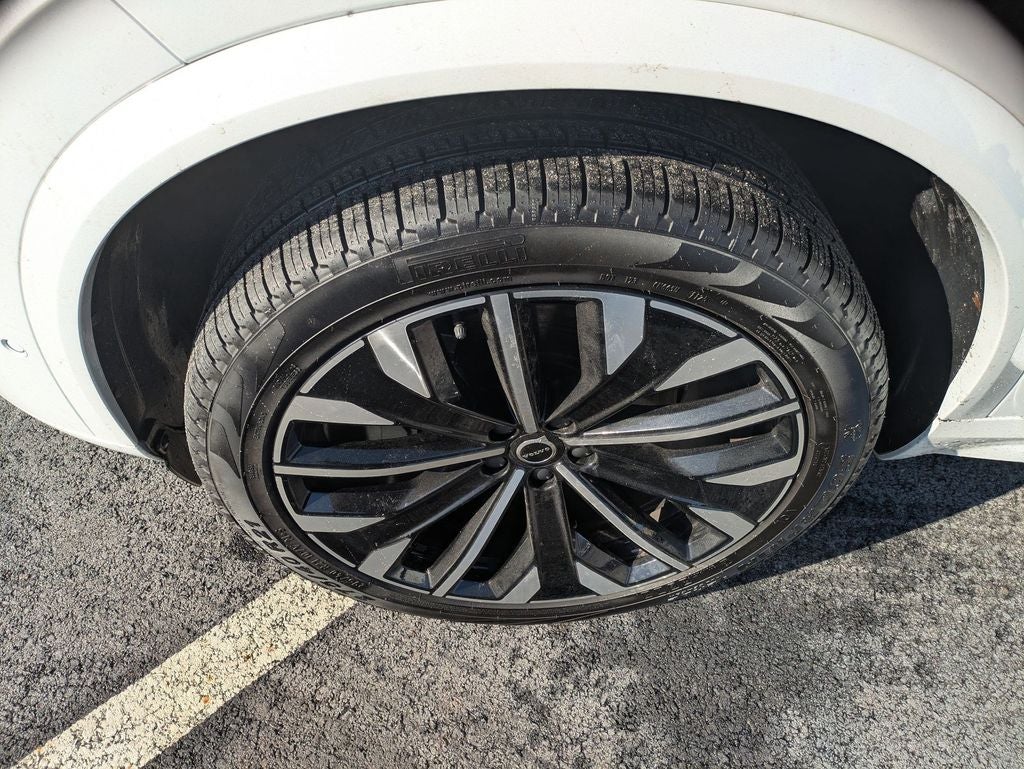 2025 Volvo XC90 B6 Plus 7-Seater 2025.5