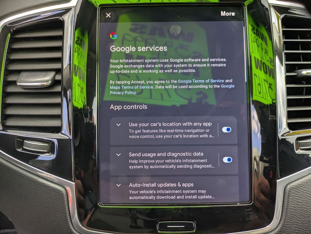 2023 Volvo XC90 B5 Plus