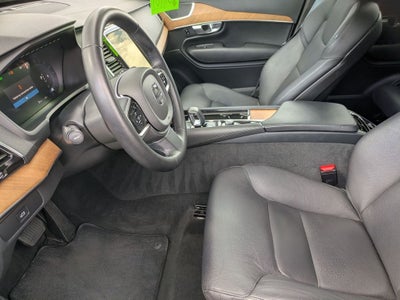 2023 Volvo XC90 B5 Plus