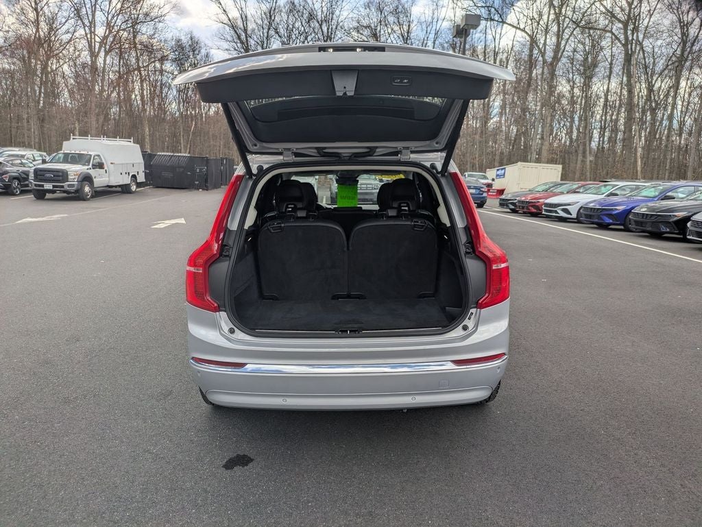 2023 Volvo XC90 B5 Plus