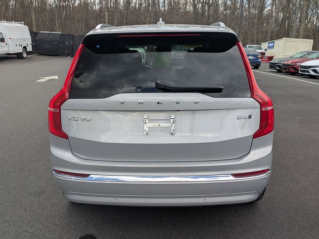 2023 Volvo XC90 B5 Plus