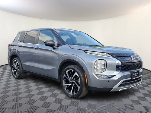 2022 Mitsubishi Outlander SE