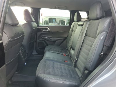 2022 Mitsubishi Outlander SE