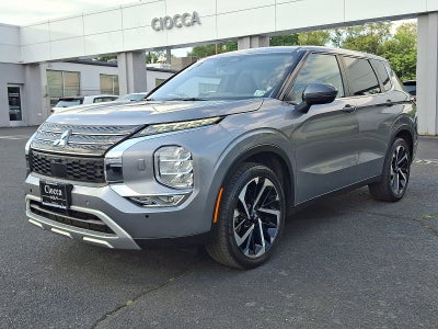 2022 Mitsubishi Outlander SE