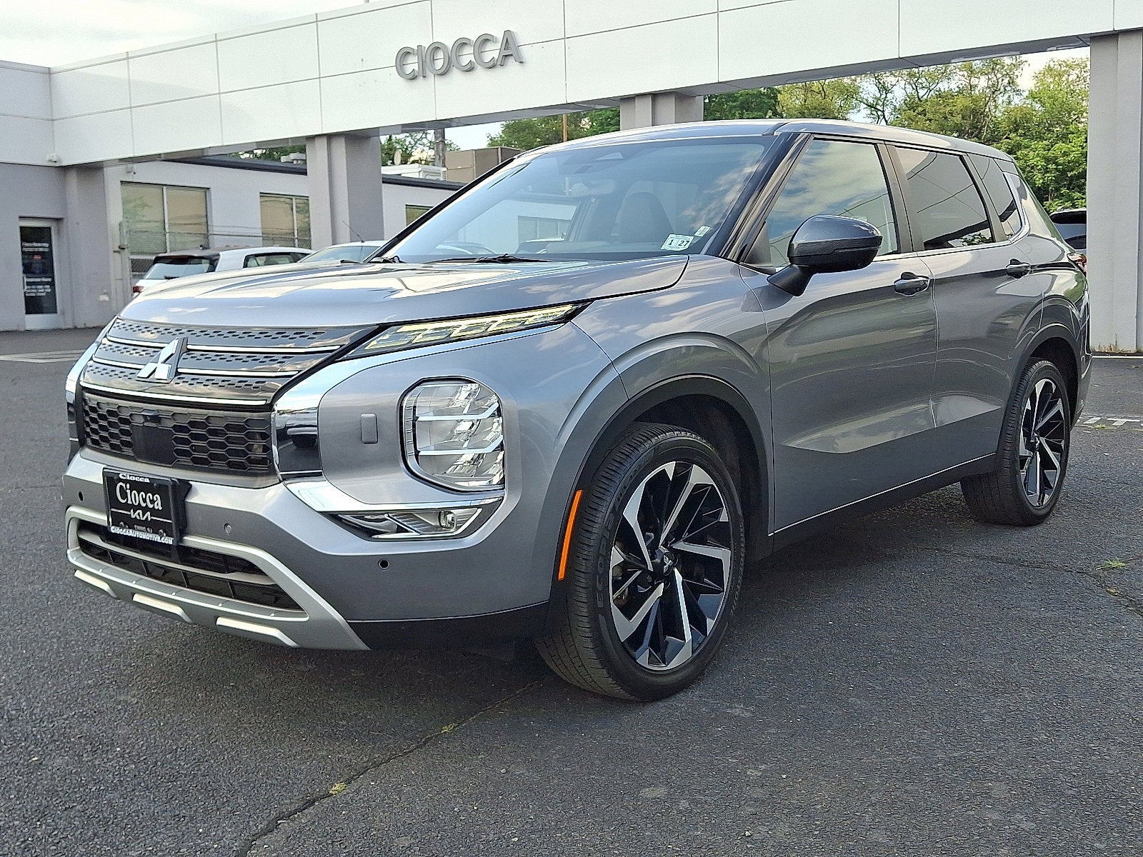 2022 Mitsubishi Outlander SE