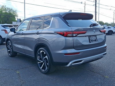 2022 Mitsubishi Outlander SE