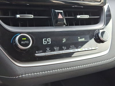 2022 Toyota Corolla Hatchback SE