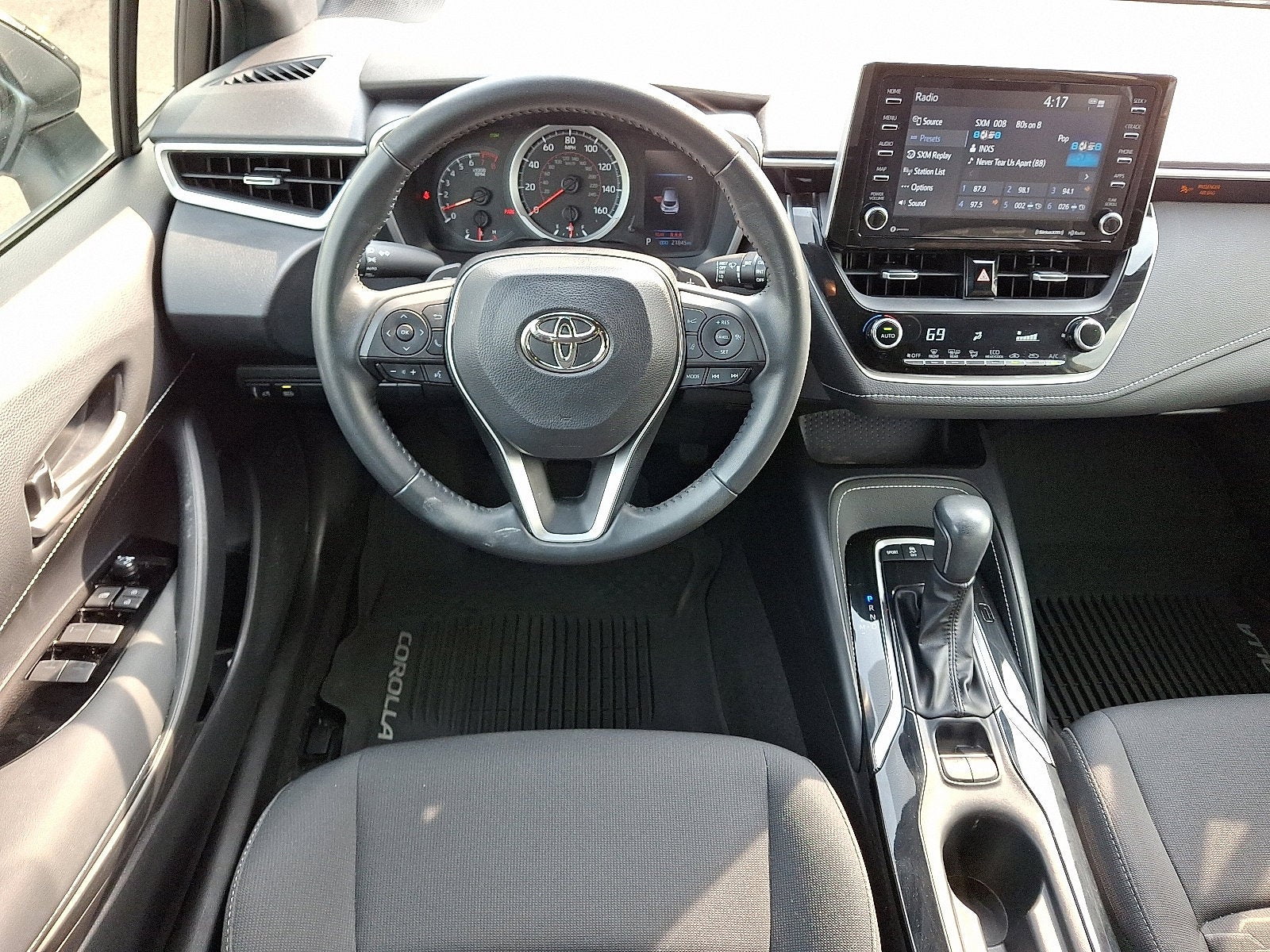 2022 Toyota Corolla Hatchback SE