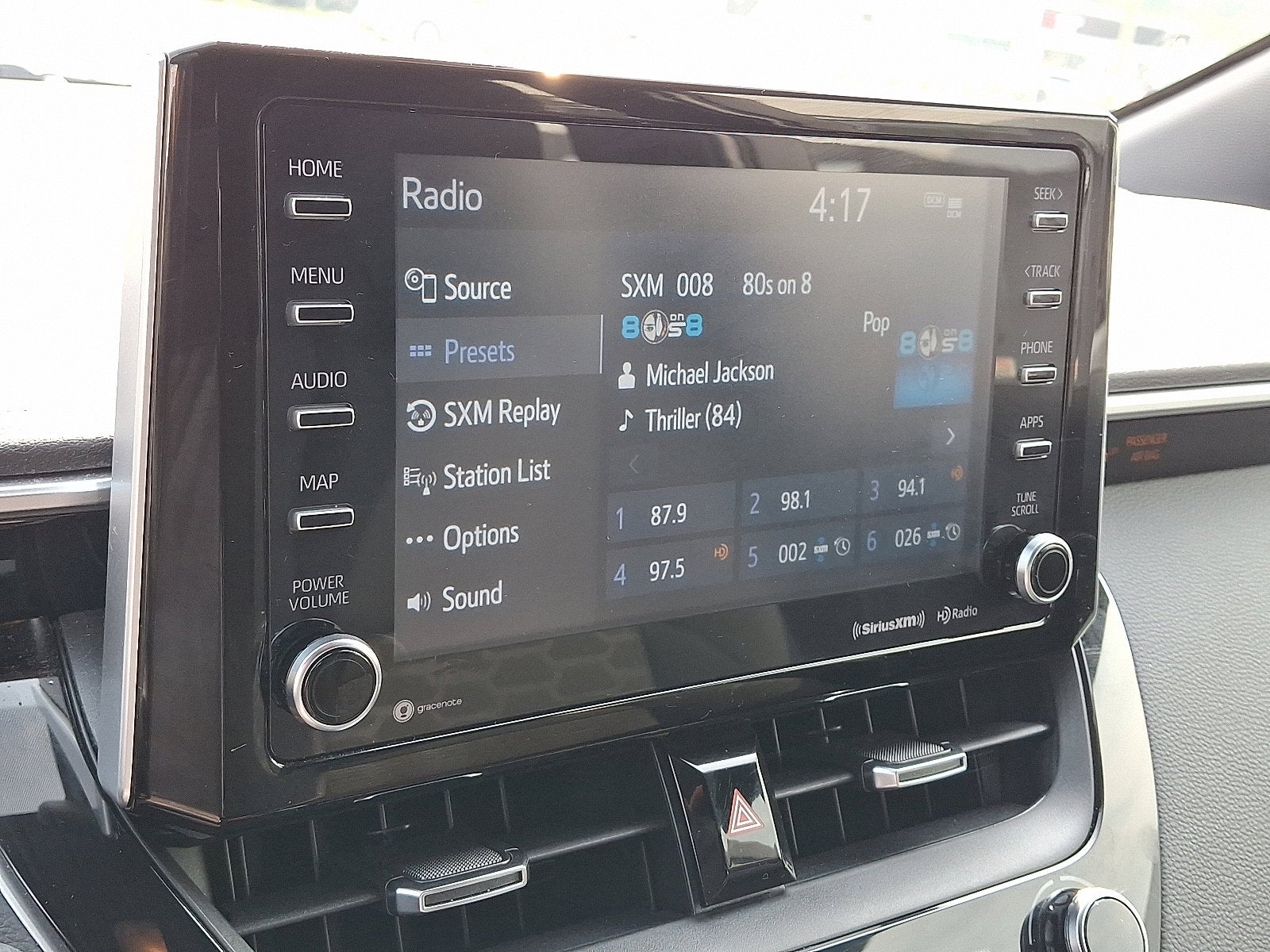 2022 Toyota Corolla Hatchback SE