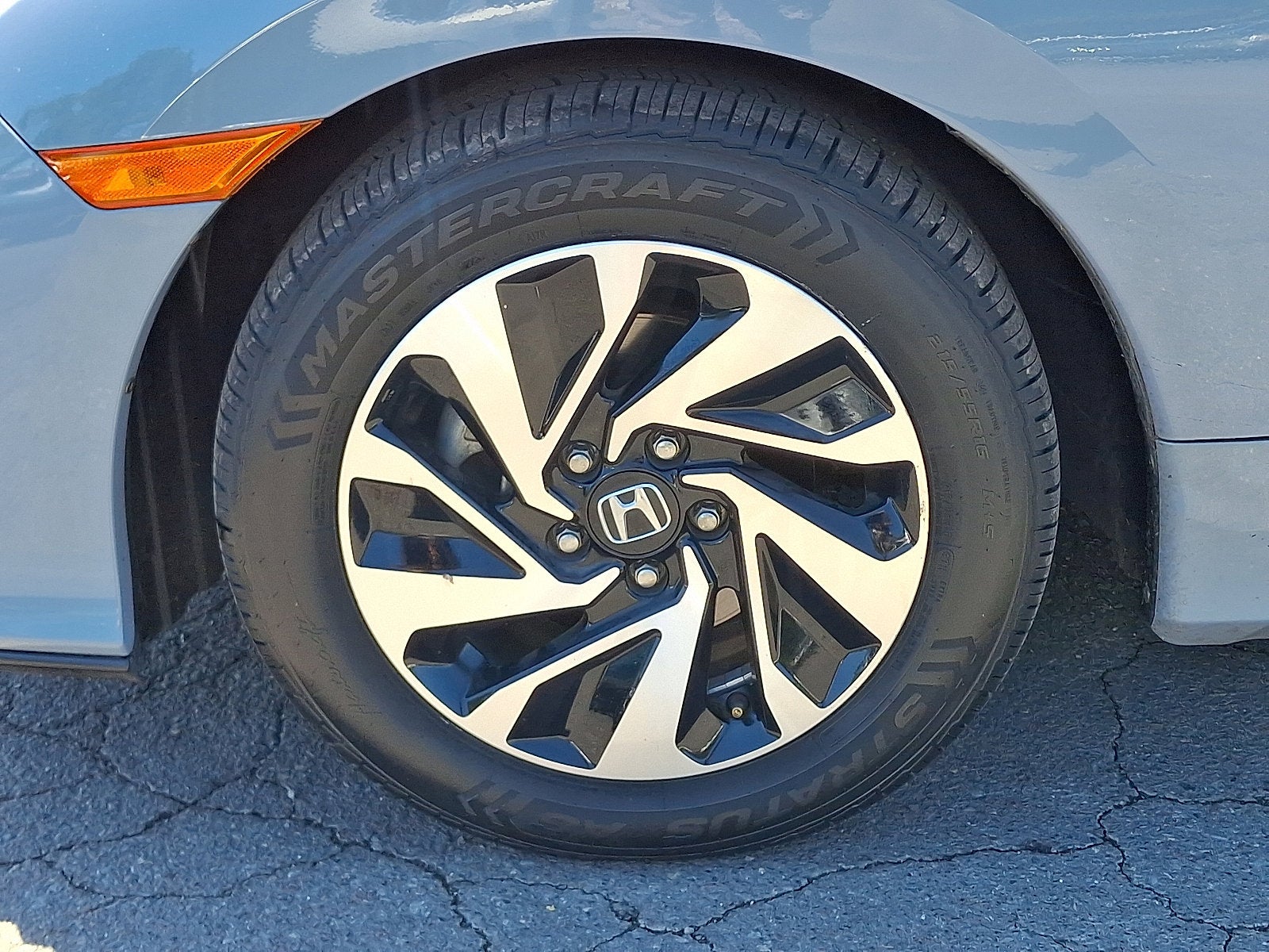 2019 Honda Civic Hatchback LX