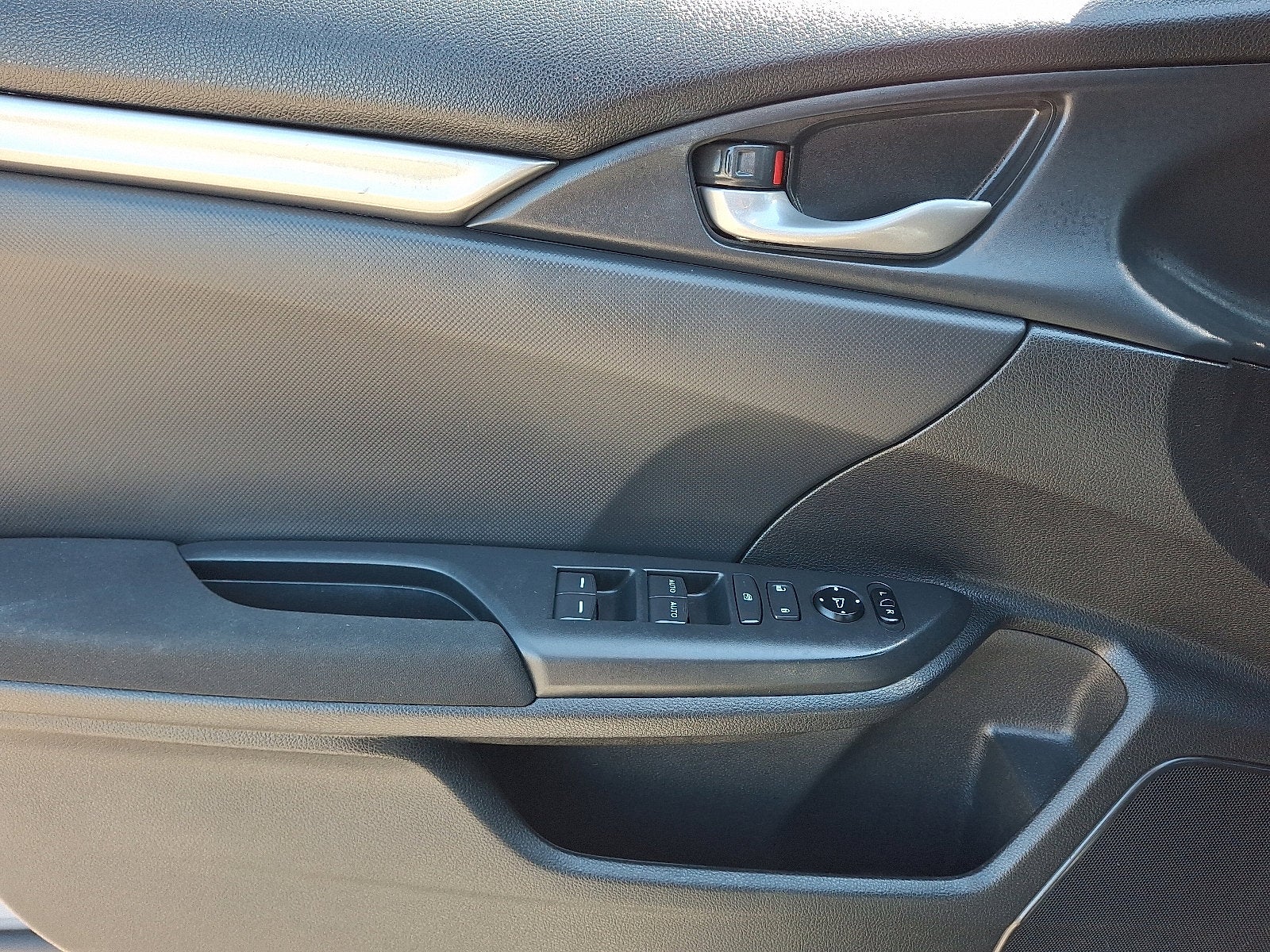 2019 Honda Civic Hatchback LX