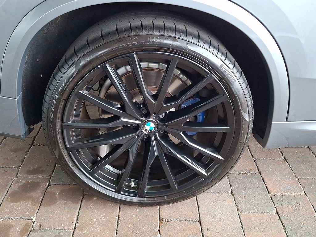 2024 BMW X5 M60i