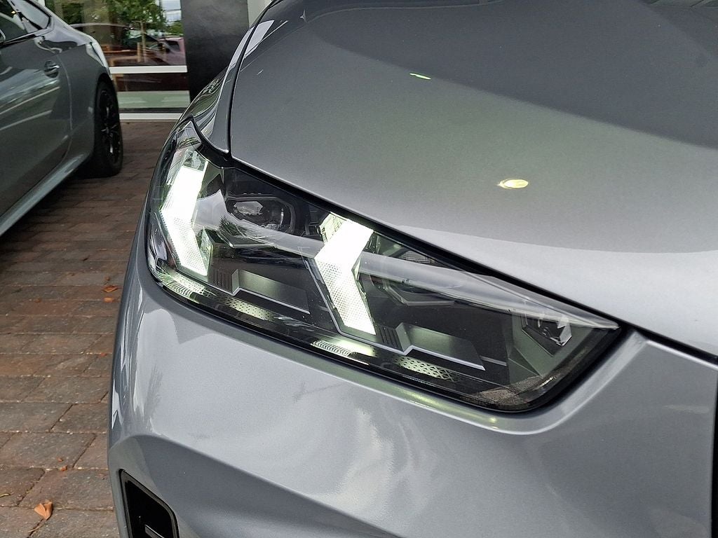 2024 BMW X5 M60i