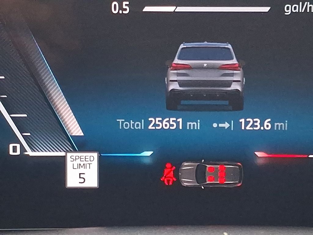 2024 BMW X5 M60i