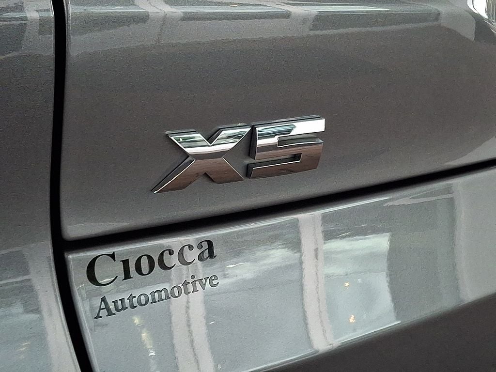 2024 BMW X5 M60i