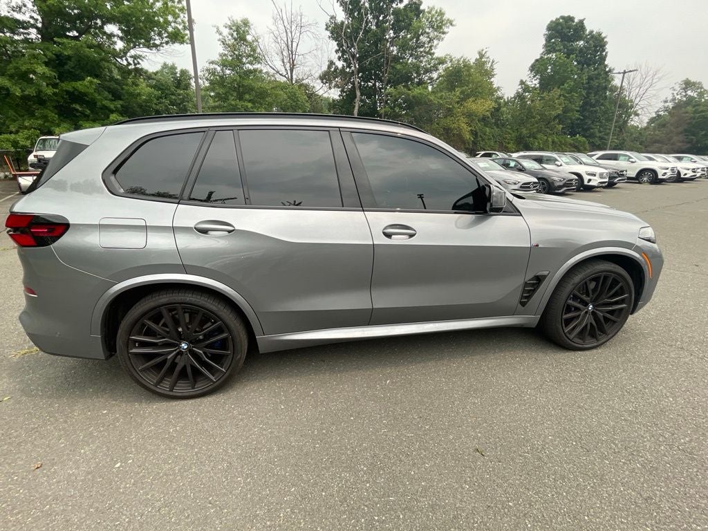 2024 BMW X5 M60i