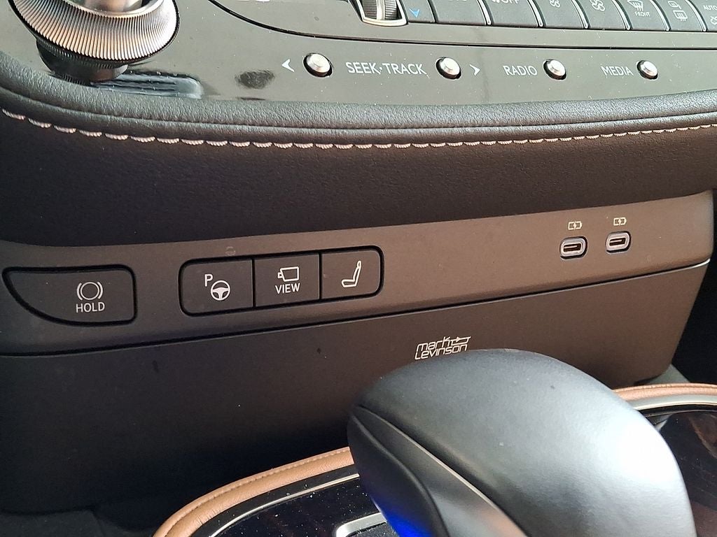 2024 Lexus LS 500 Base
