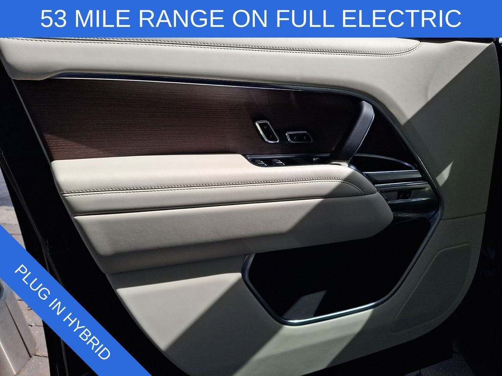 2025 Land Rover Range Rover Plug-In Hybrid SE