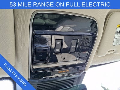 2025 Land Rover Range Rover Plug-In Hybrid SE