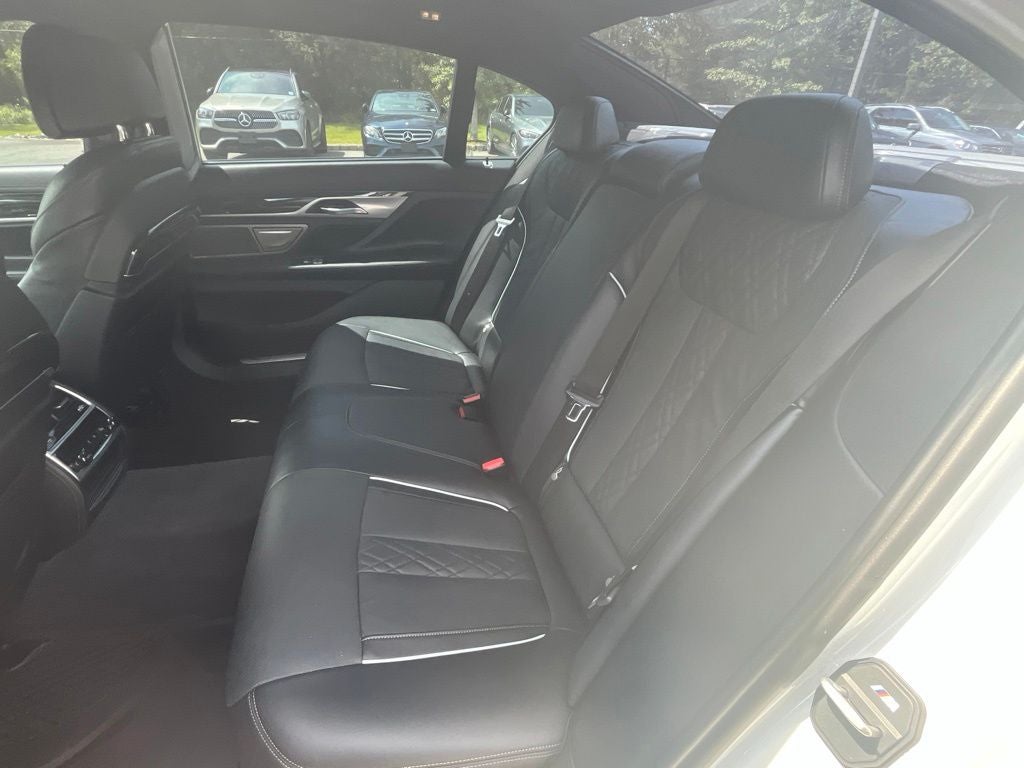 2022 BMW 7 Series 750i xDrive