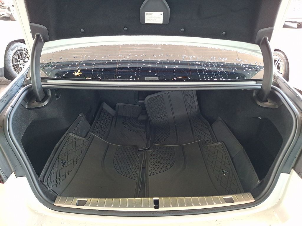 2022 BMW 7 Series 750i xDrive
