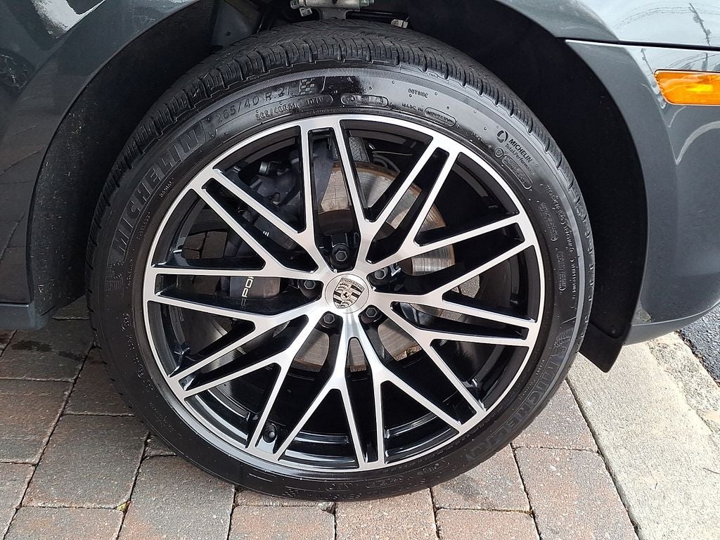 2024 Porsche Macan Base