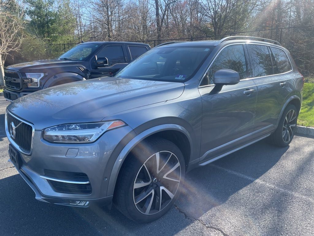 2018 Volvo XC90 T6 Momentum