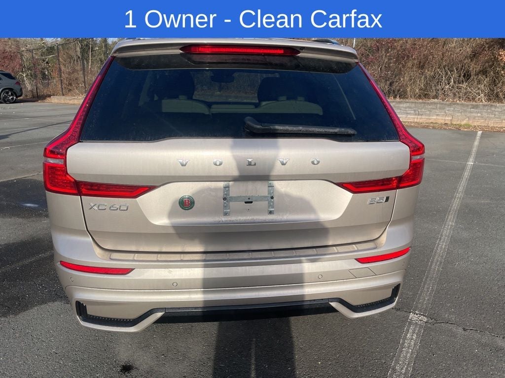 2024 Volvo XC60 B5 Plus Dark Theme