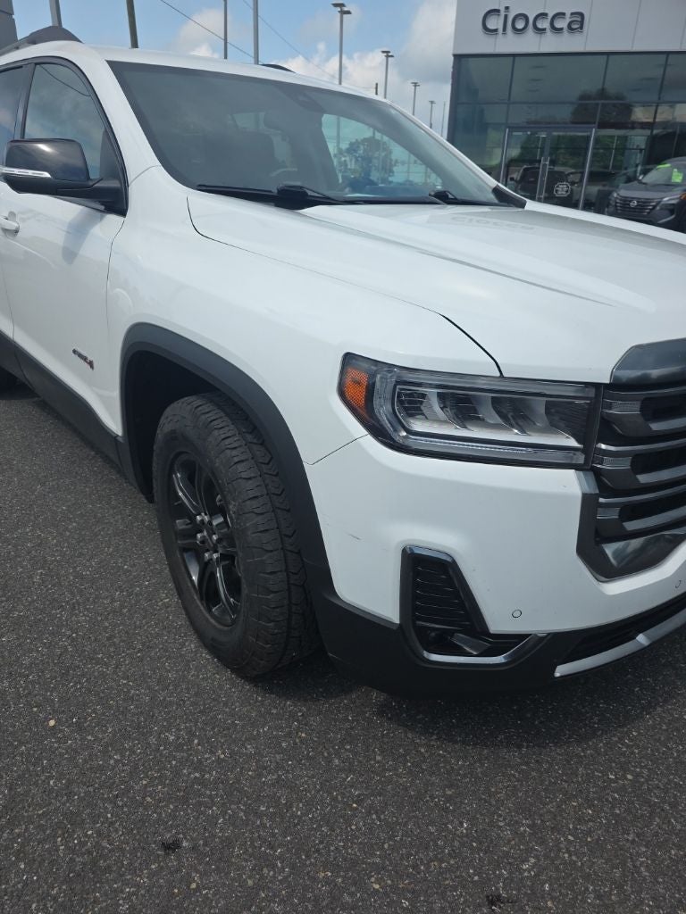 2022 GMC Acadia AT4
