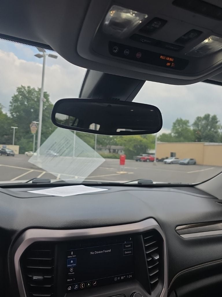 2022 GMC Acadia AT4