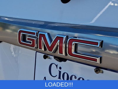 2022 GMC Acadia AT4