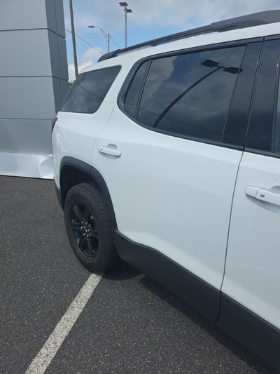 2022 GMC Acadia AT4